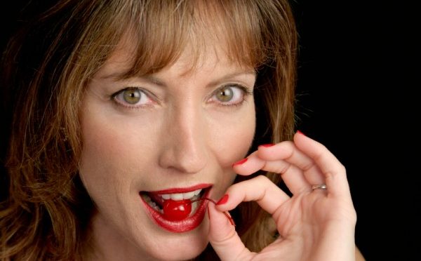 5 Reasons To Date A Mature Escort