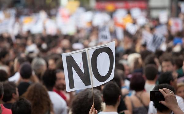 Polish Women In “No Sex” Protest!